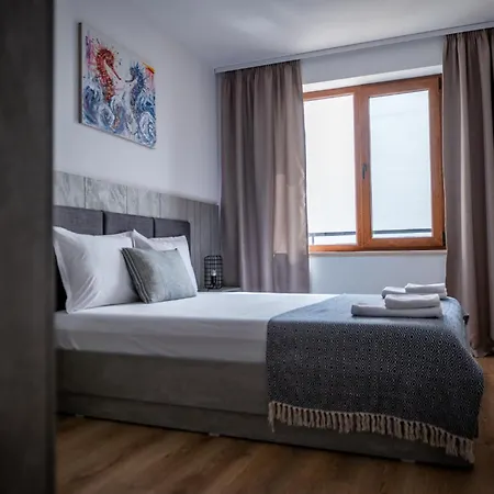 Queen's Palace Apartman Balcsik