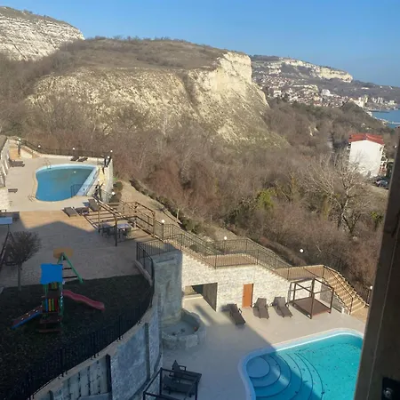 Queen's Palace Apartman *