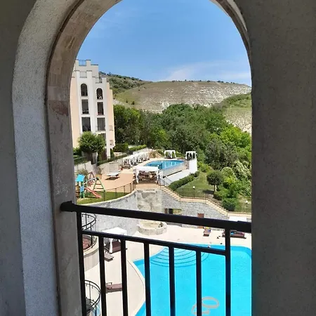 Queen's Palace Balcsik