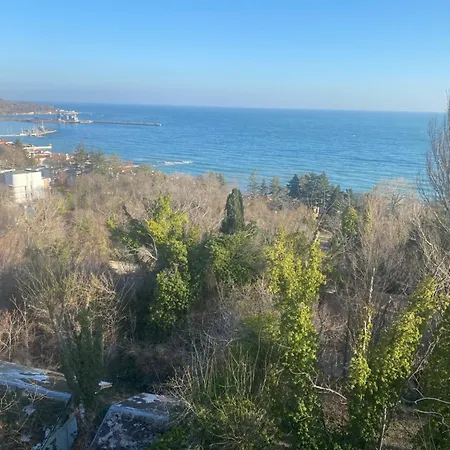 Apartment Queen's Palace *