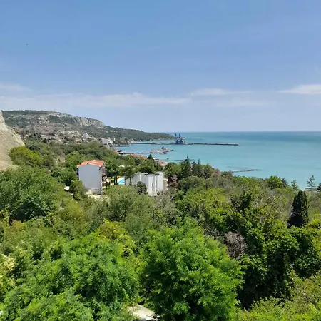 Apartment Queen's Palace *