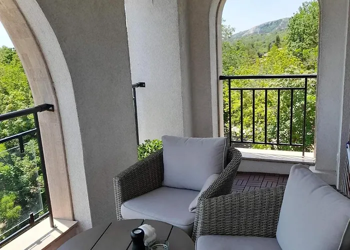 Appartement Queen's Palace Baltsjik